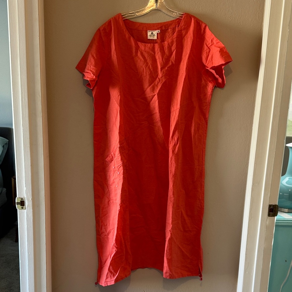 Chic Coral Midi Dress